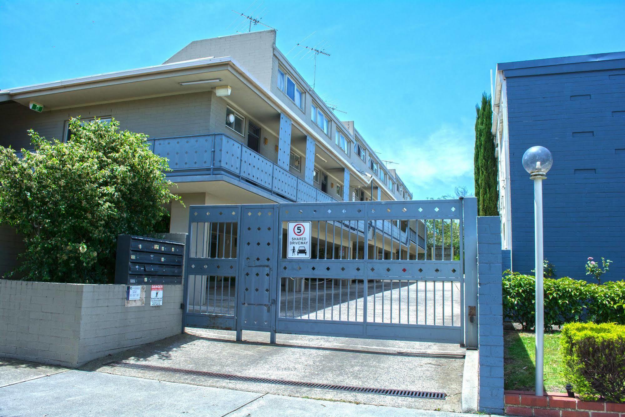 Alexander Motor Inn Melbourne City Exterior foto